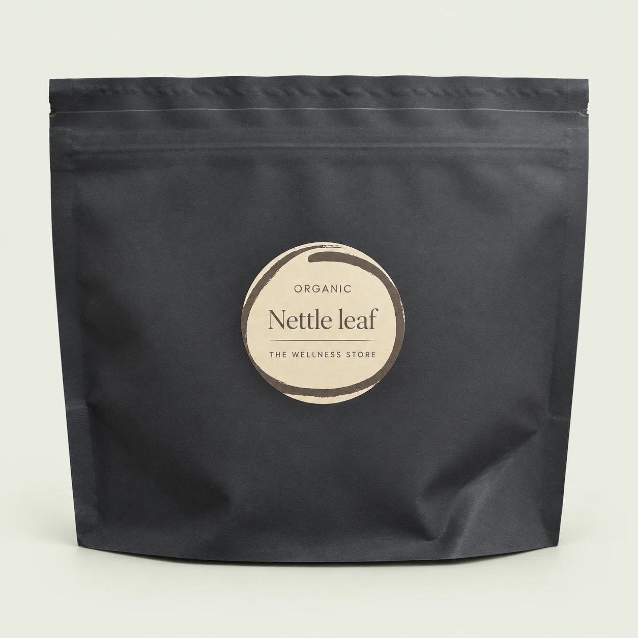 Nettle leaf in a black pouch